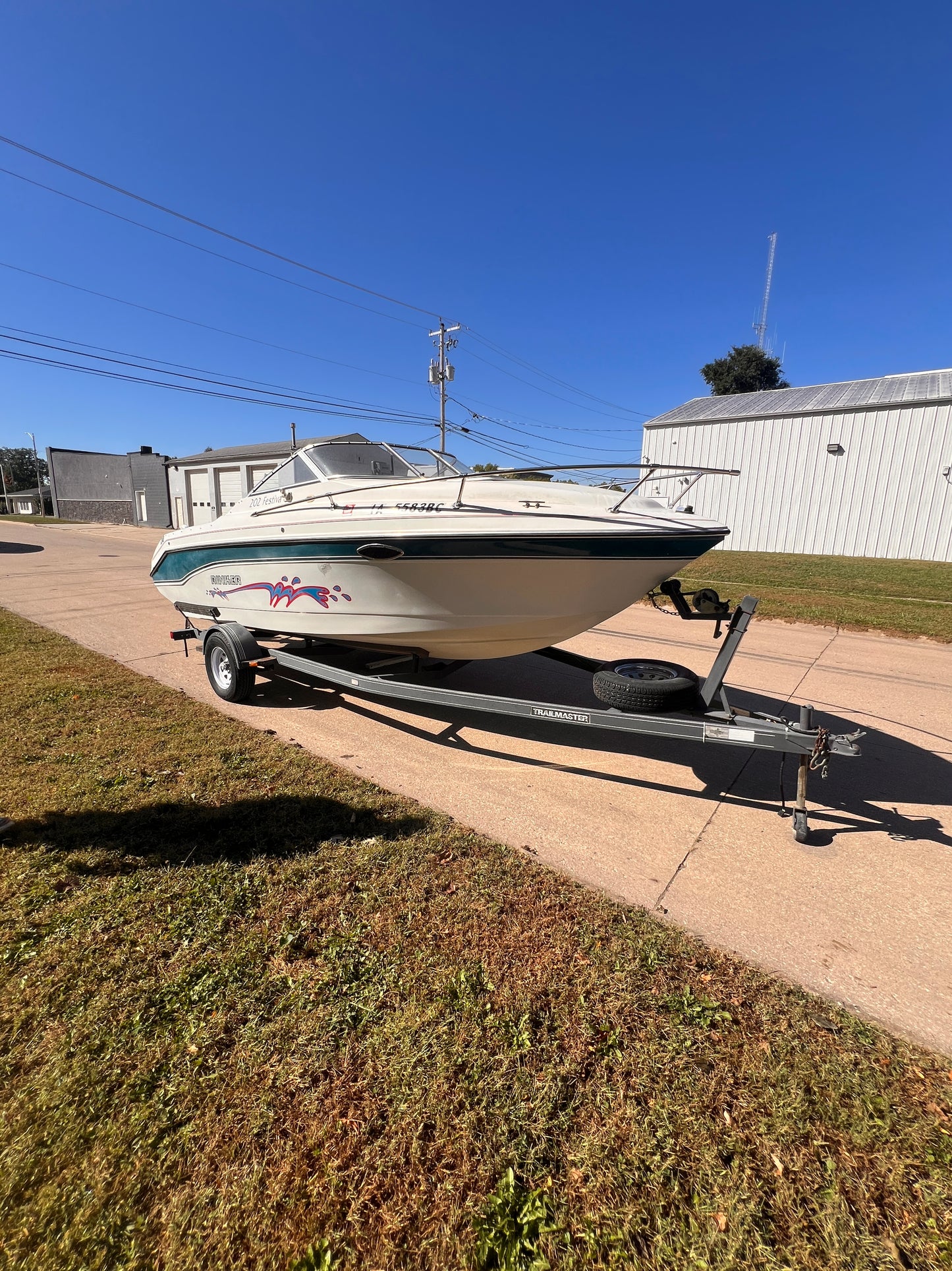 1992 Rinker Festiva 202 With Trailer