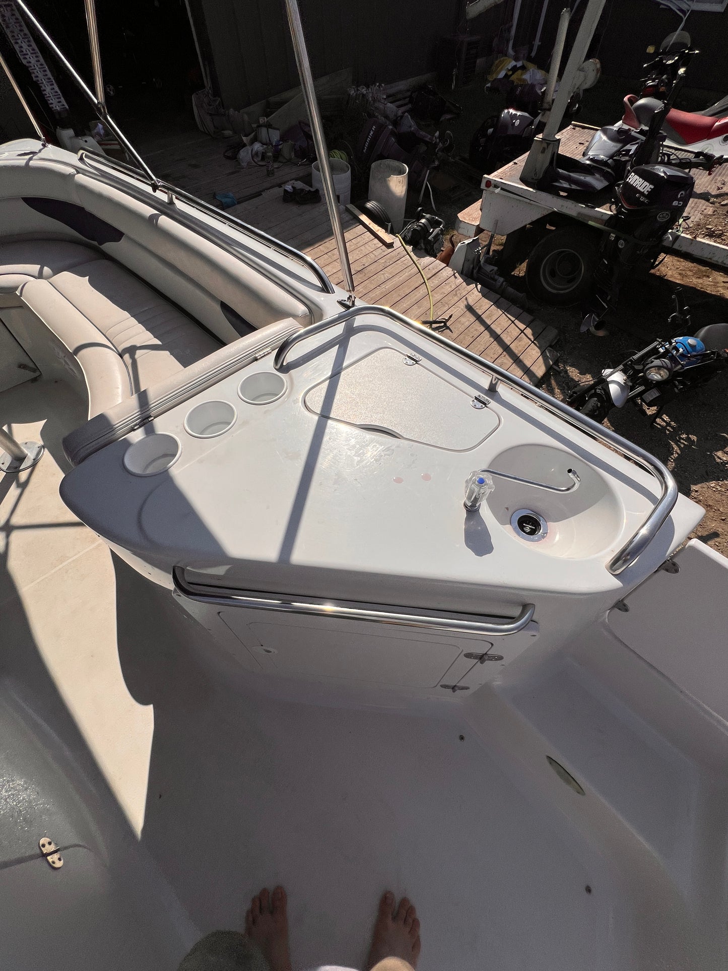 2003 Crownline 238 Deck Boat