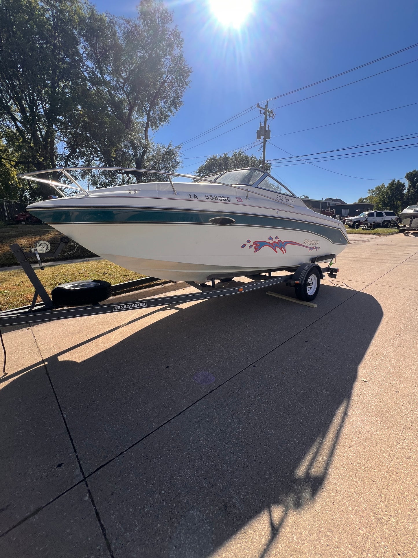 1992 Rinker Festiva 202 With Trailer