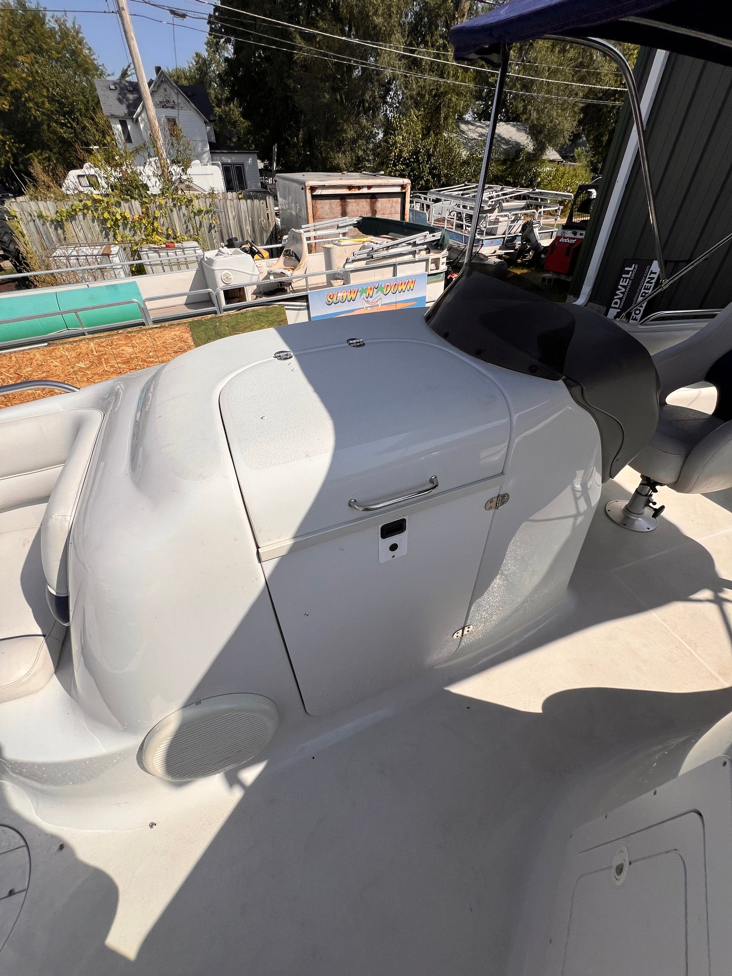 2003 Crownline 238 Deck Boat