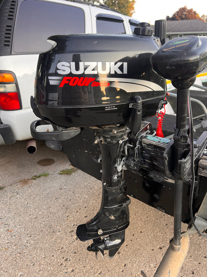 Suzuki 6 HP 4 Stroke Tiller Motor